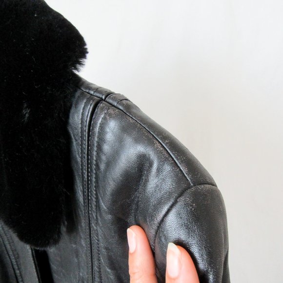VTG 90s Faux Fur Collar Black Leather Jacket Y2K Leather Jacket Chic Modern Fit - Picture 8 of 16